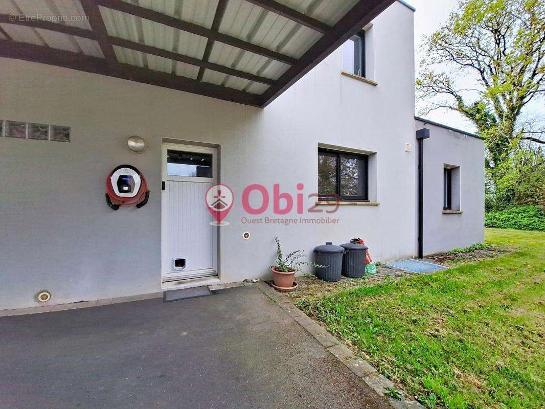 Maison à PONT-DE-BUIS-LES-QUIMERCH