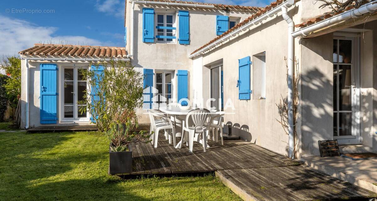 Maison à L&#039;EPINE