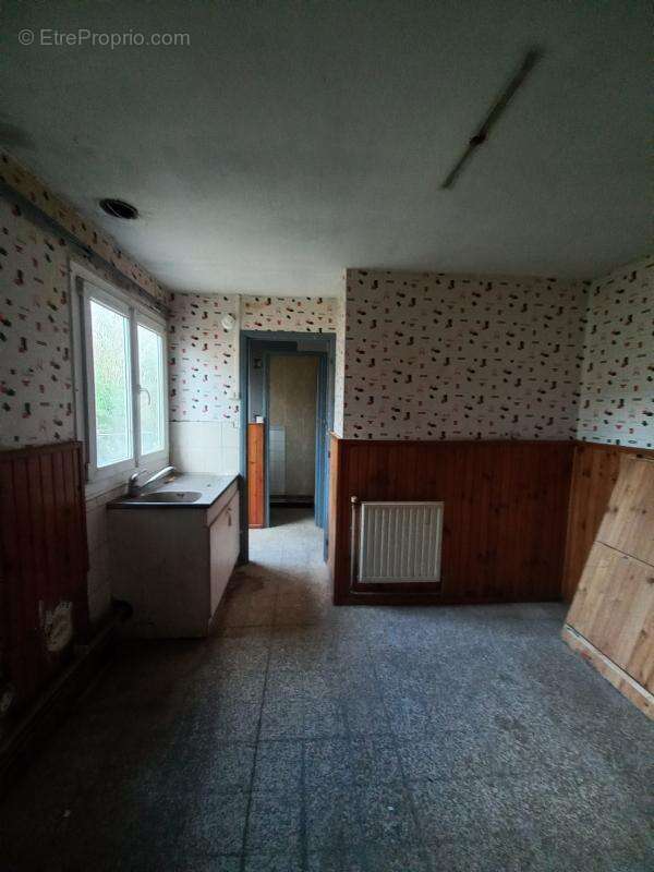 Maison à ESTEVELLES