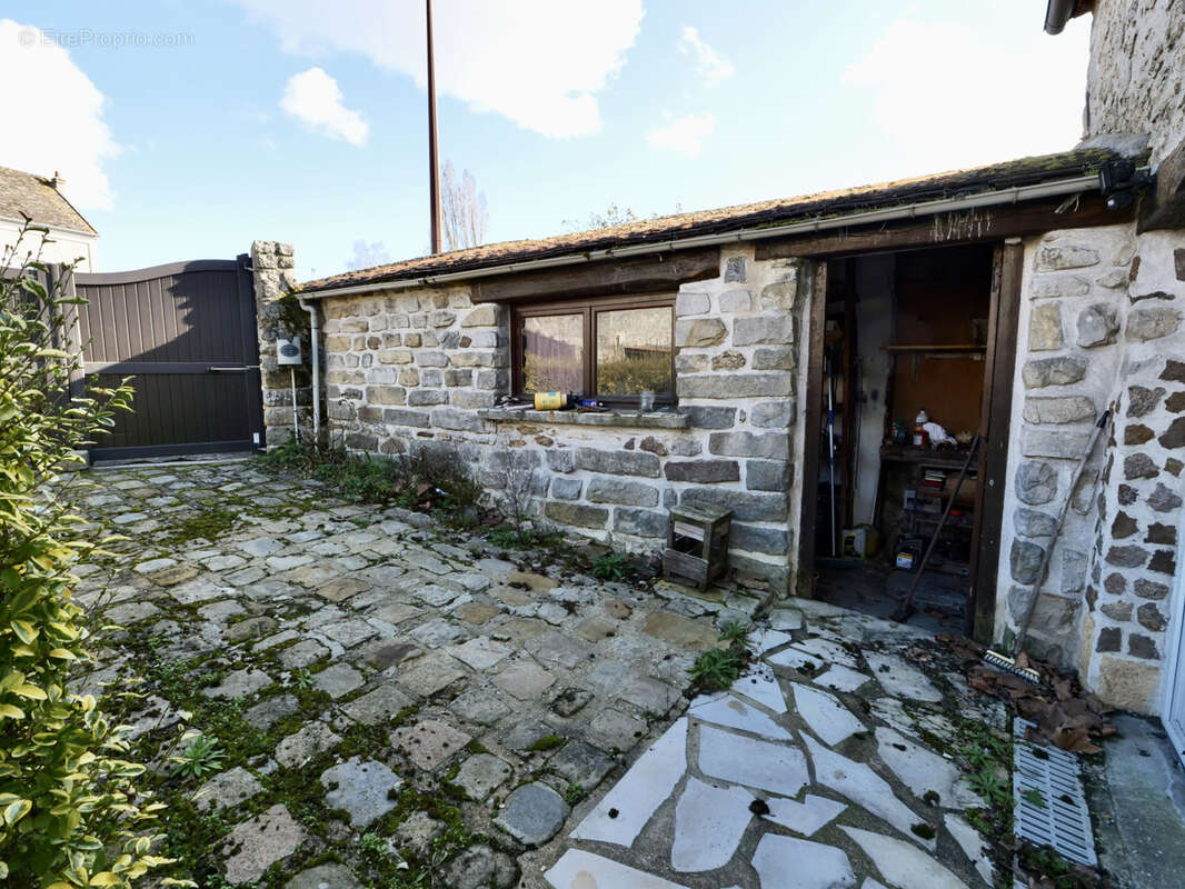 Maison à SIVRY-COURTRY