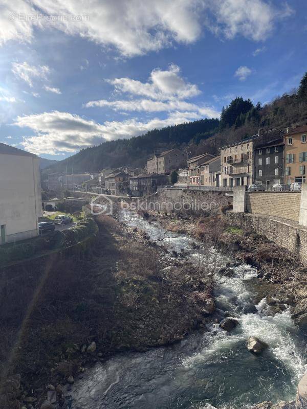 Maison à LE CHEYLARD