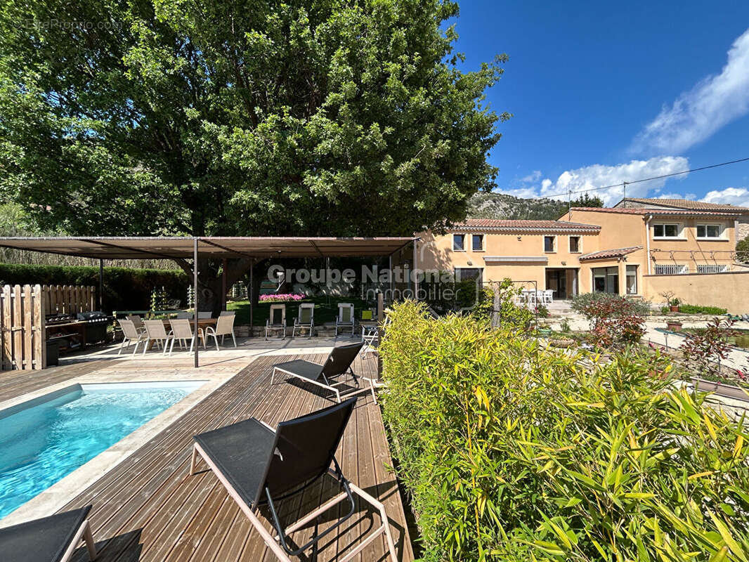 Maison à BEAUMES-DE-VENISE