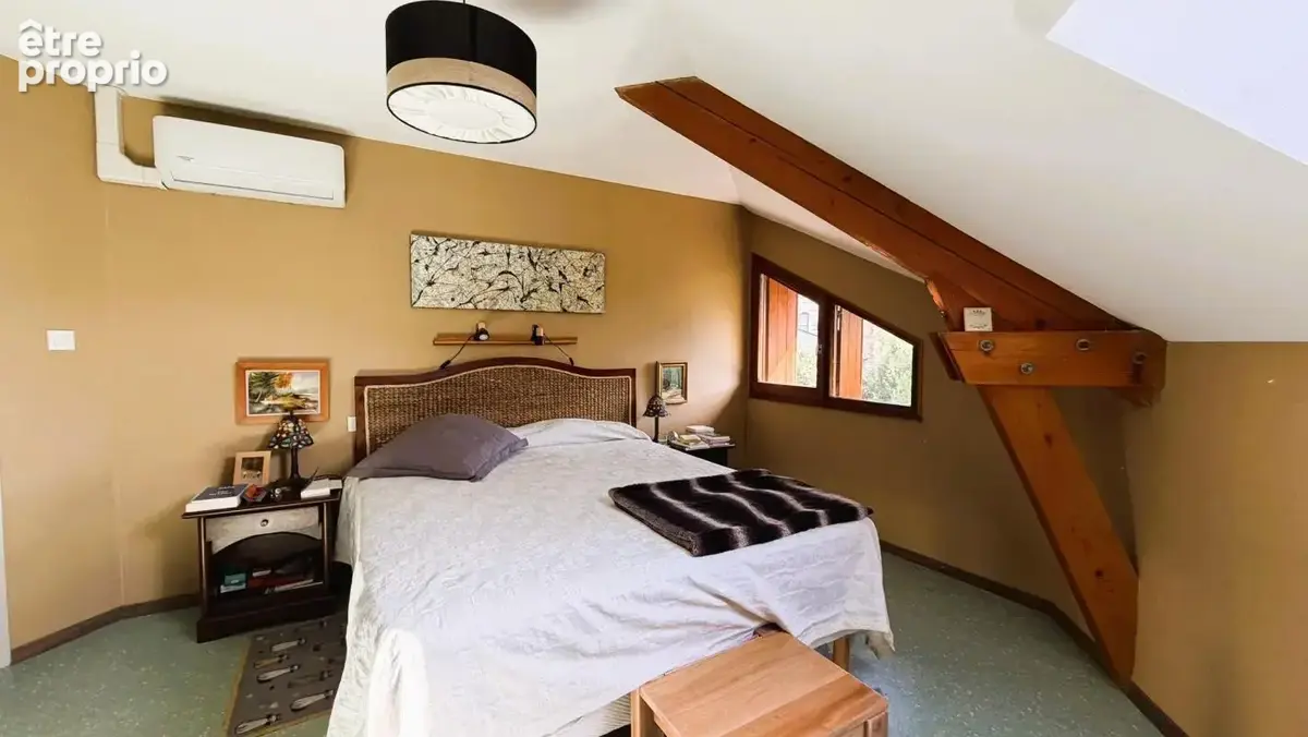 Maison d’architecte avec piscine et grand terrain au centre de Marcillac-Vallon - photo 7