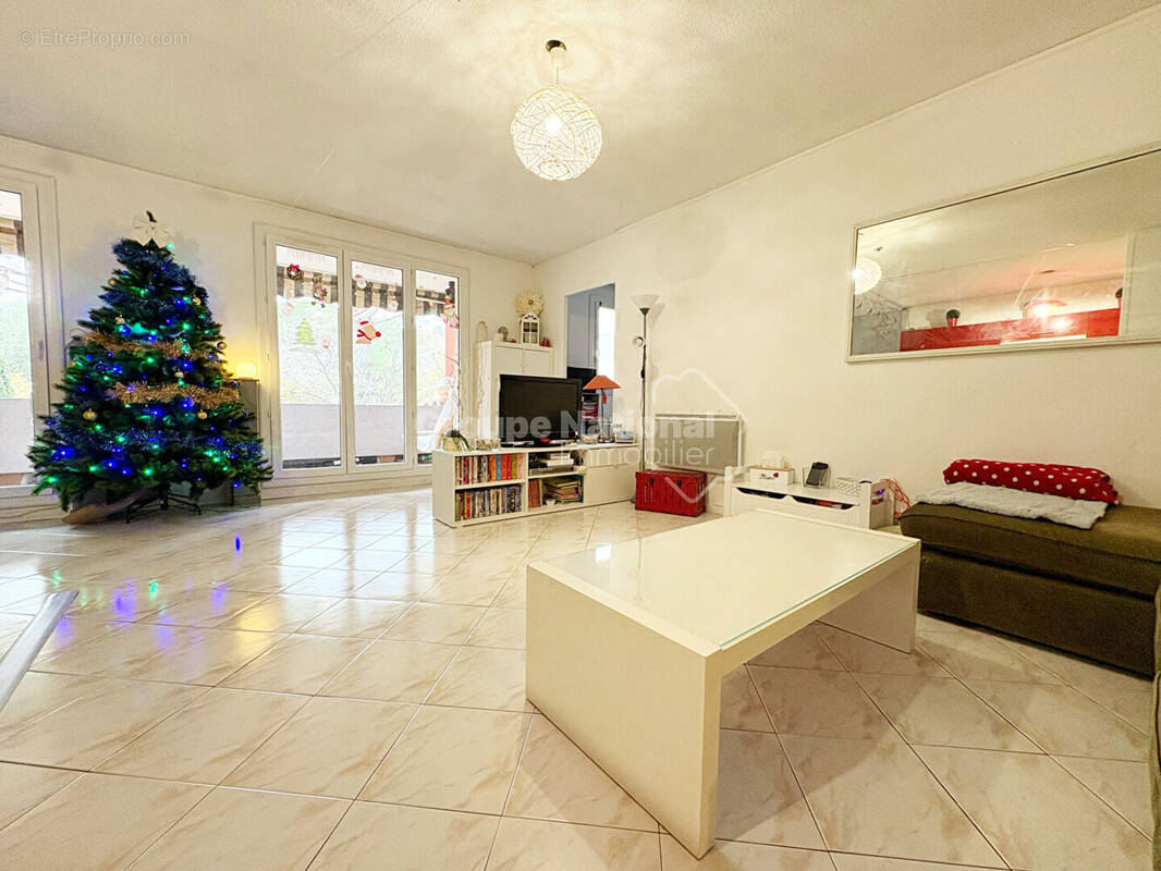 Appartement à SALON-DE-PROVENCE