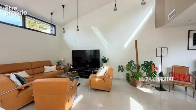 Maison de village renovee avec terrasse et piscine - photo 7