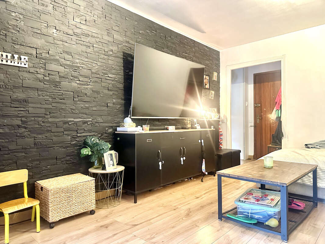 Appartement à ROQUEBRUNE-CAP-MARTIN