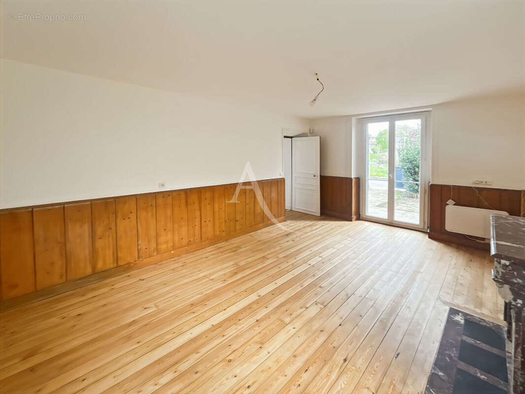 Maison Seraincourt 93 m² - 2 chambres - photo 2