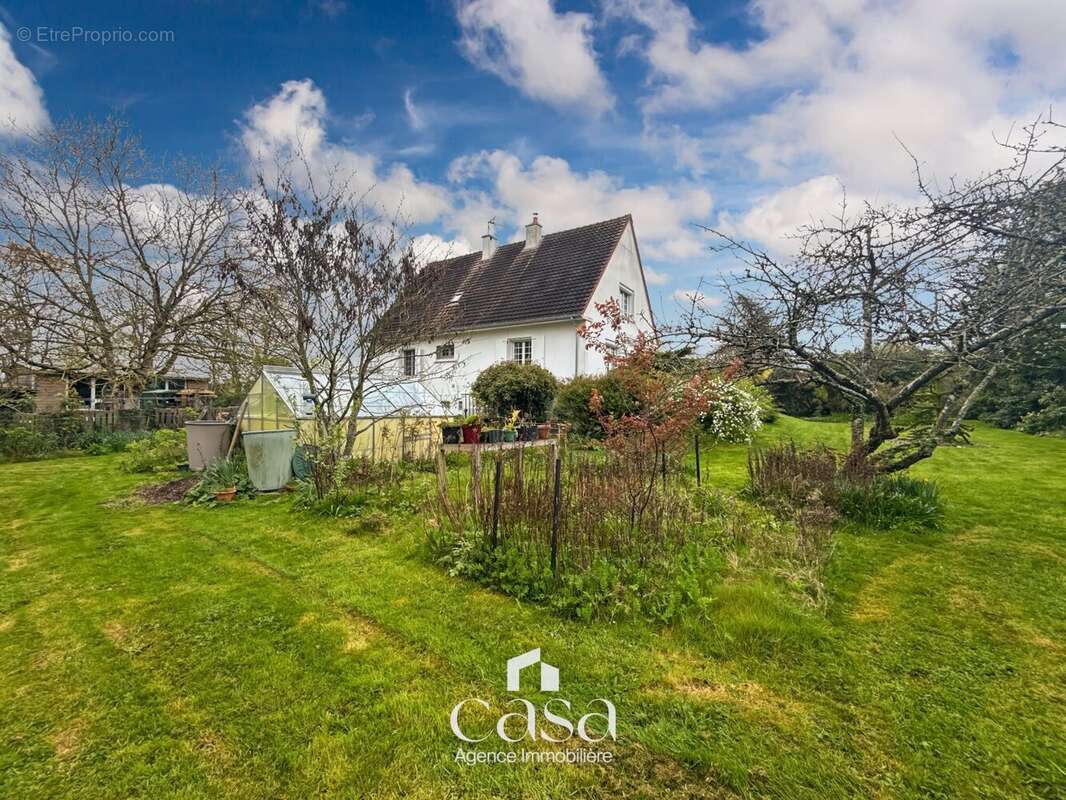 Maison à LA HOGUETTE