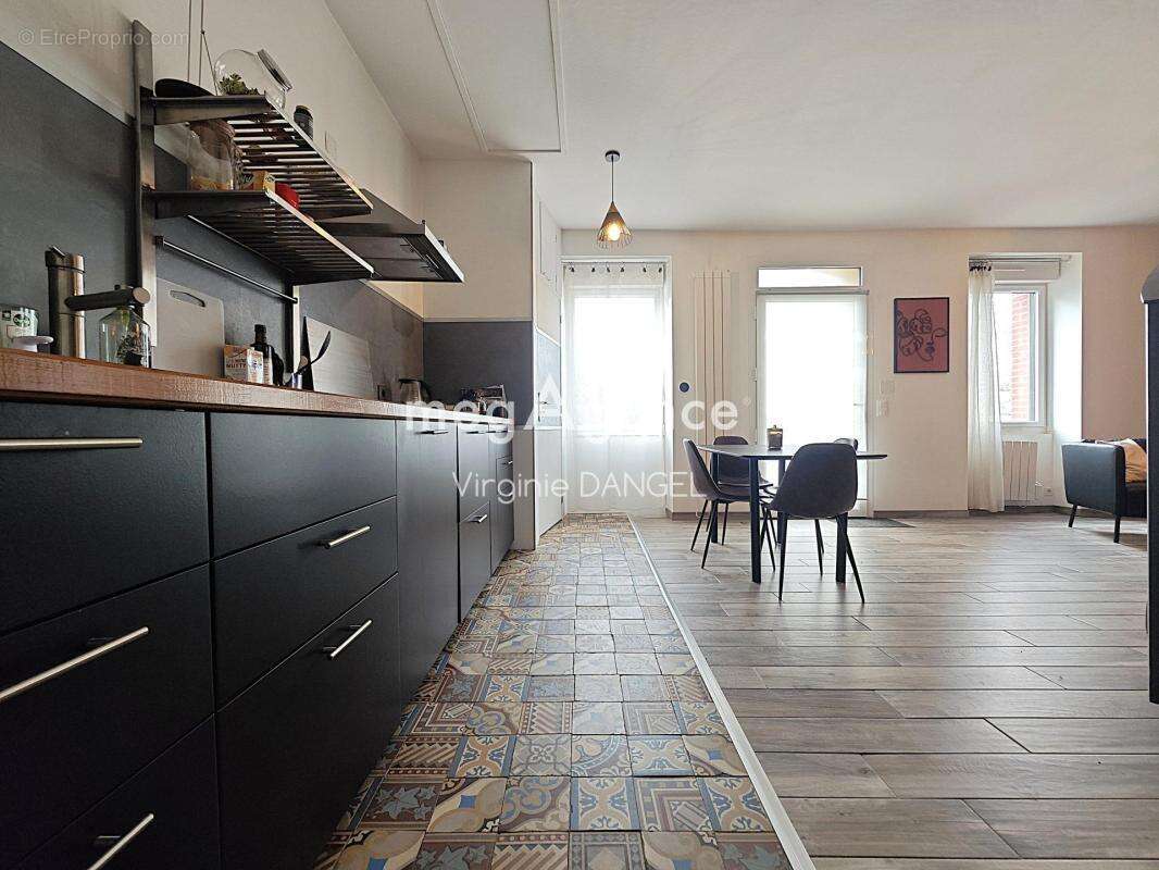 Maison à LE ROC-SAINT-ANDRE