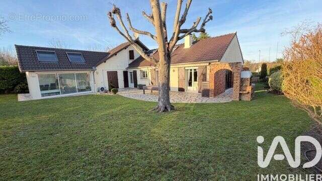 Photo 2 - Maison à BOISSISE-LE-ROI