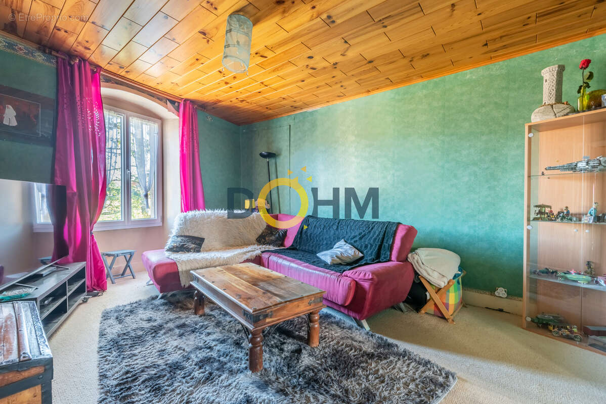 Maison en pierre 215m2 avec dépendances - photo 13