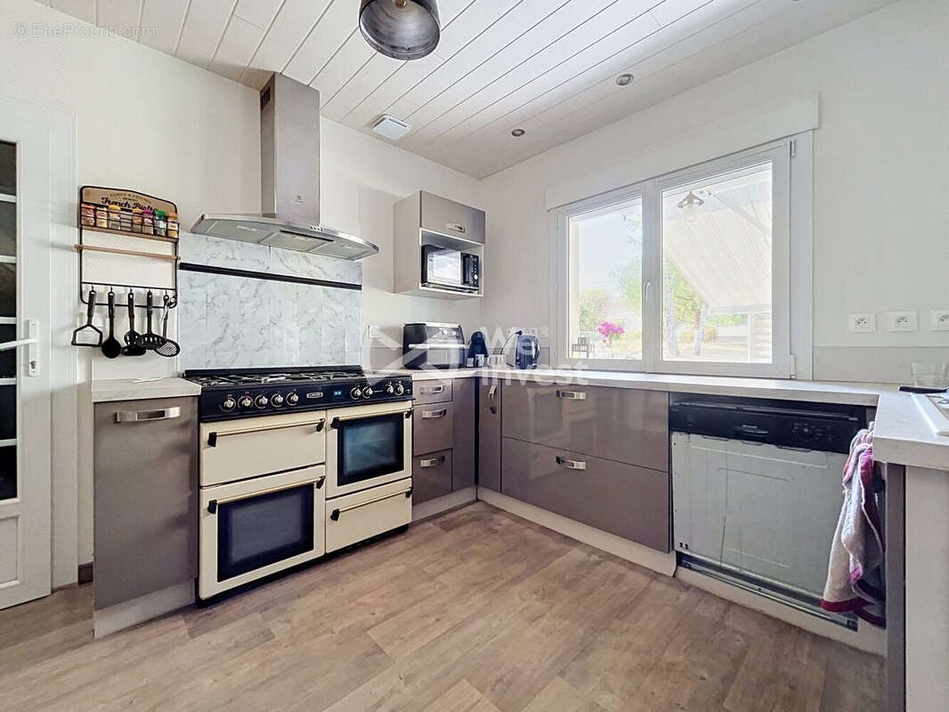 Maison 105 m² à Fors  - photo 5