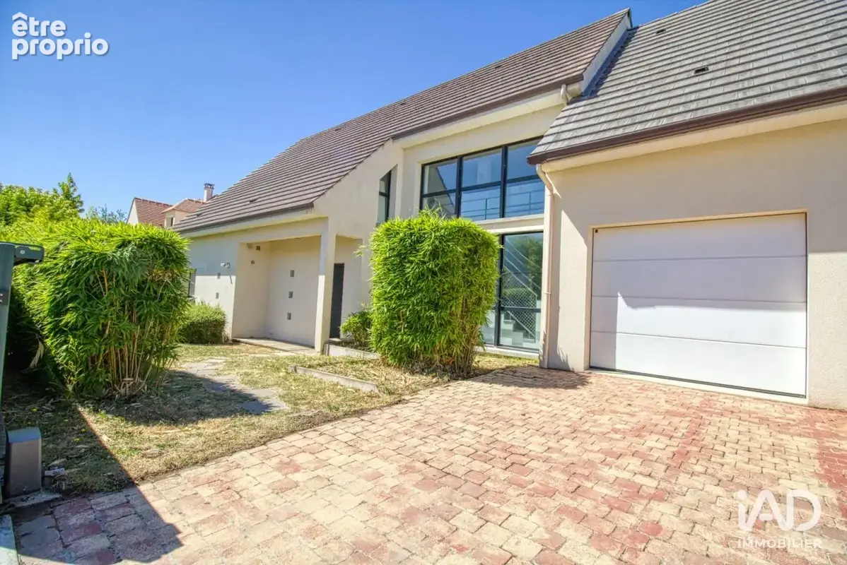 Photo 1 - Maison à BUSSY-SAINT-GEORGES