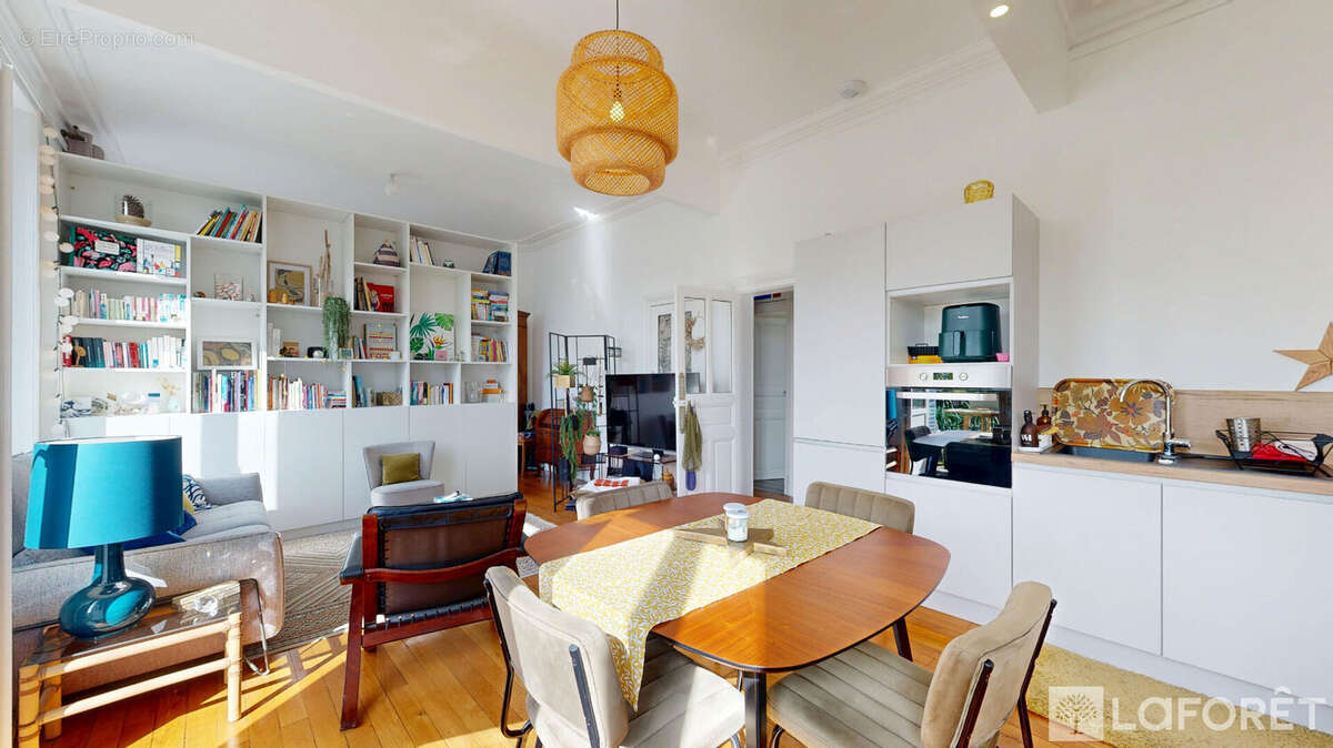 Appartement à MOULINS
