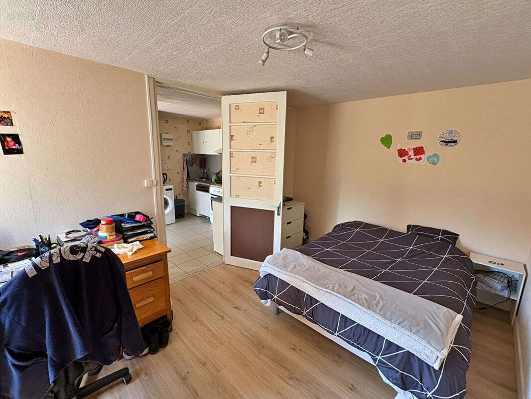 Appartement à SAINT-LEGER-SUR-ROANNE