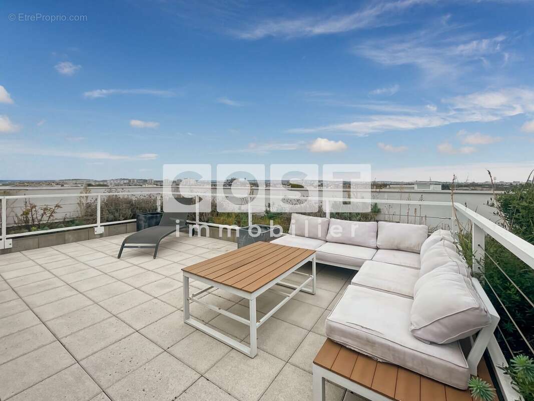 Appartement à GENNEVILLIERS