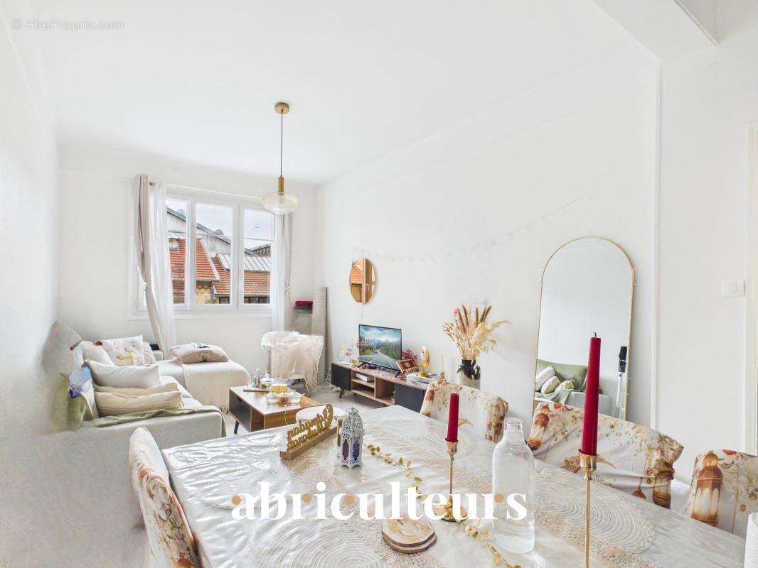 Appartement à ASNIERES-SUR-SEINE