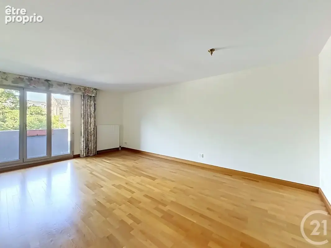 Appartement 5 pièces 91 m² à vendre à Troyes (10000) - photo 2