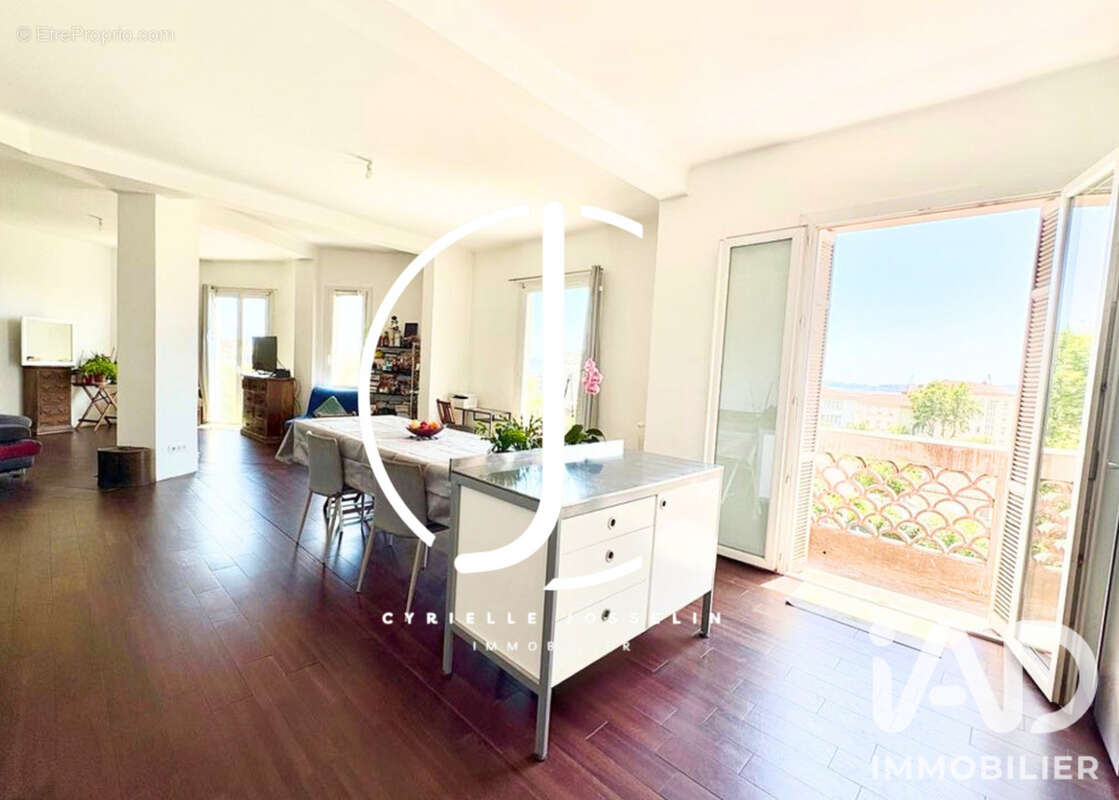 Appartement 115 m² à Toulon  - photo 8
