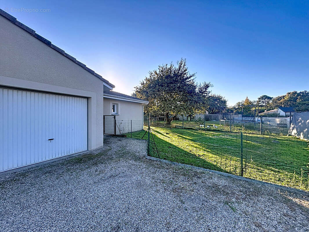 Maison à SAINT-LOUBES