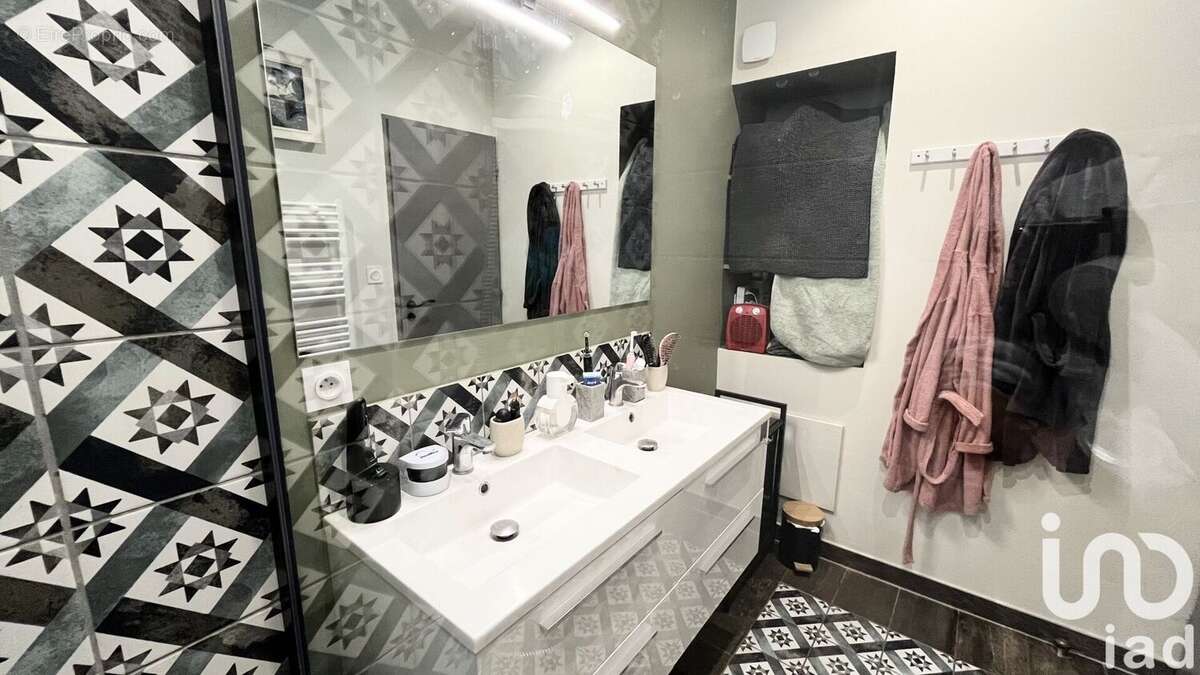 Photo 9 - Appartement à SAINT-ETIENNE