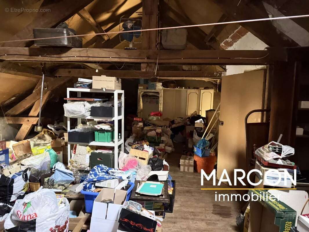 Maison à LA CHAPELLE-TAILLEFERT