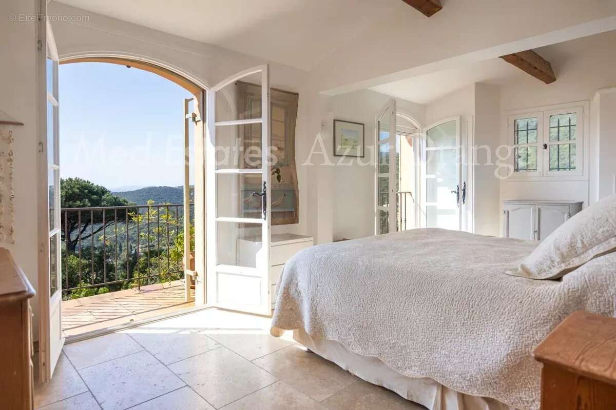 Maison à LA CROIX-VALMER