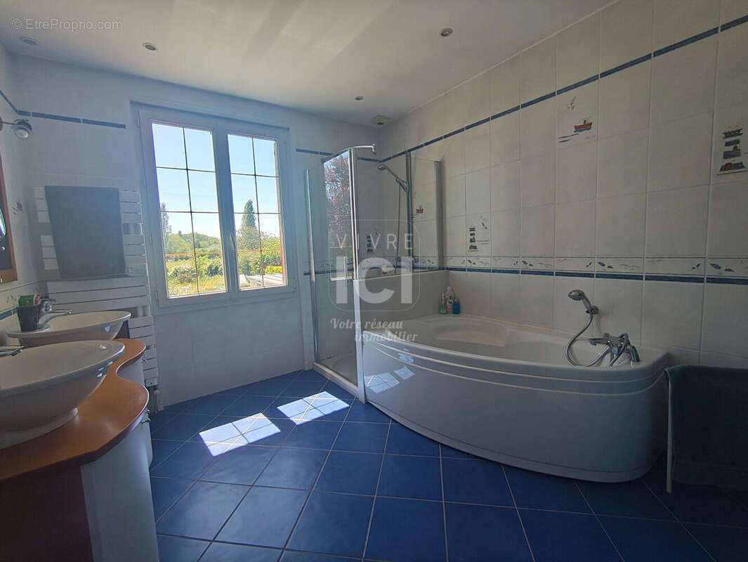 Maison à SAINT-MATHURIN-SUR-LOIRE