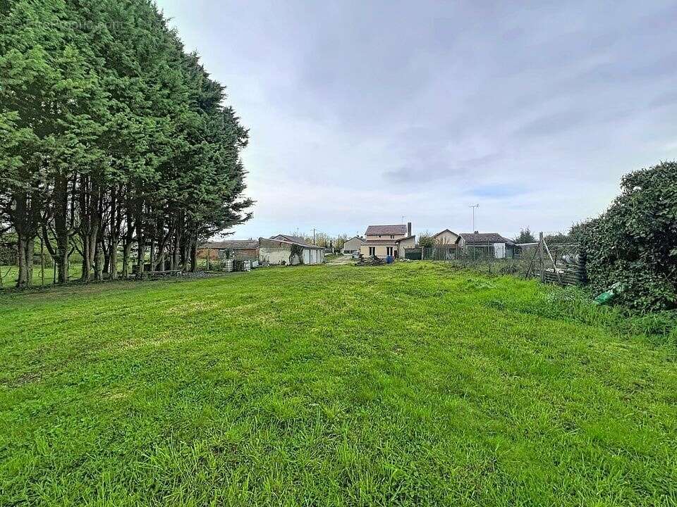 Maison à FRIGNICOURT