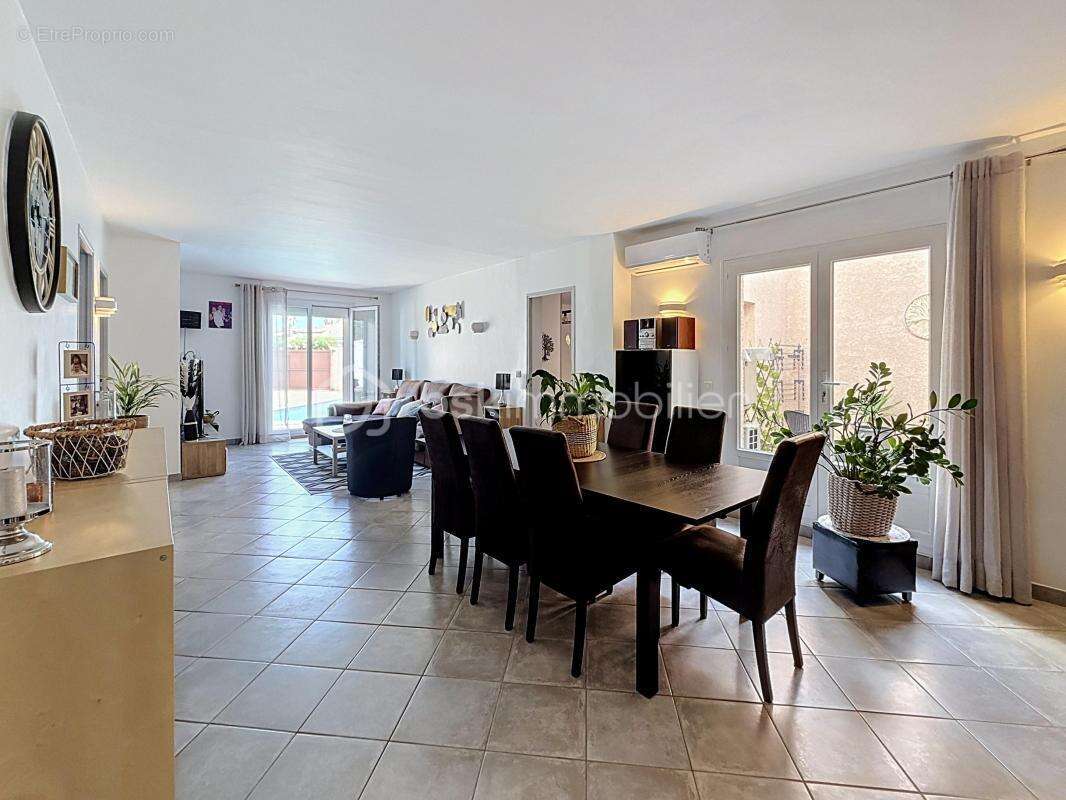 Maison 5 chambres avec piscine - garage - patio - photo 7