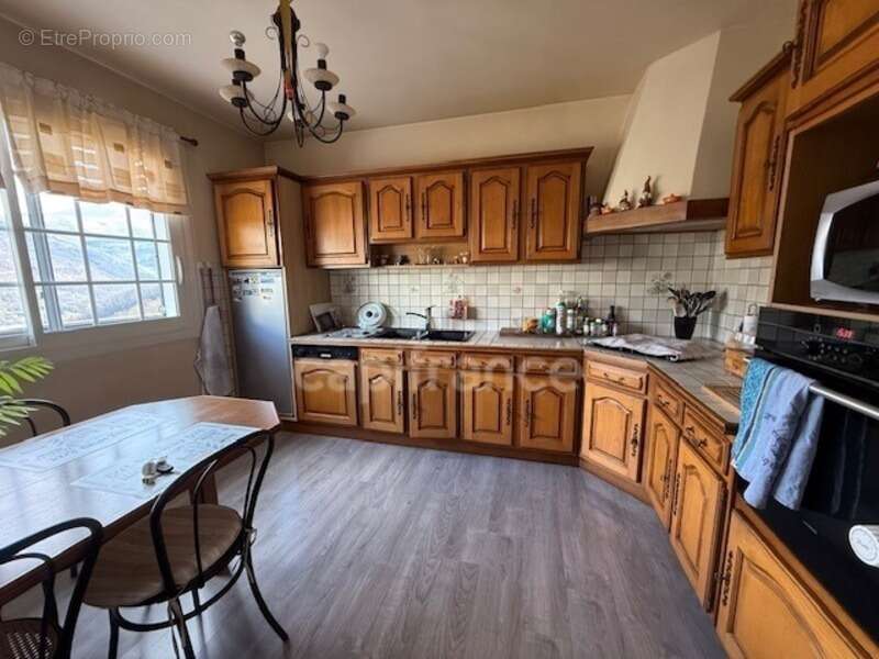 Superbe villa en position dominante - photo 8