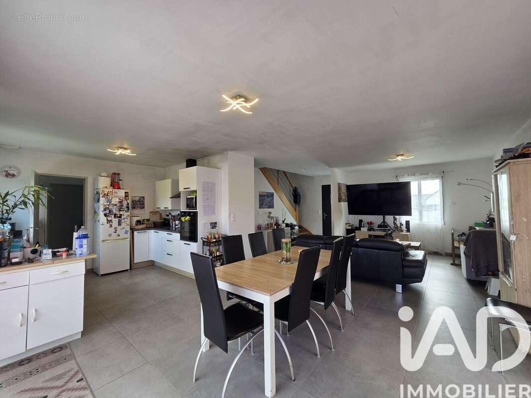Maison 121 m² à Soumont-Saint-Quentin  - photo 2