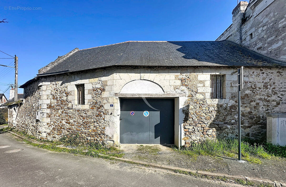 Maison à BRISSAC-QUINCE