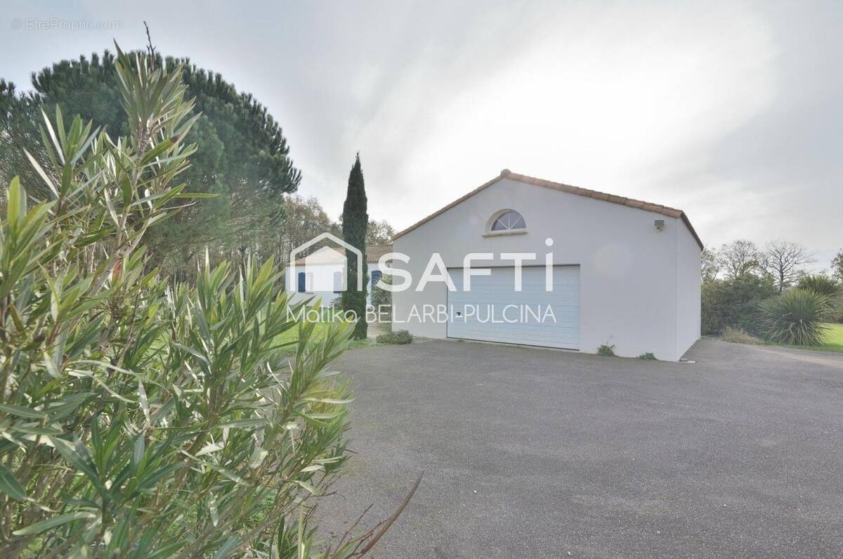 Photo 1 - Maison à LE GIROUARD