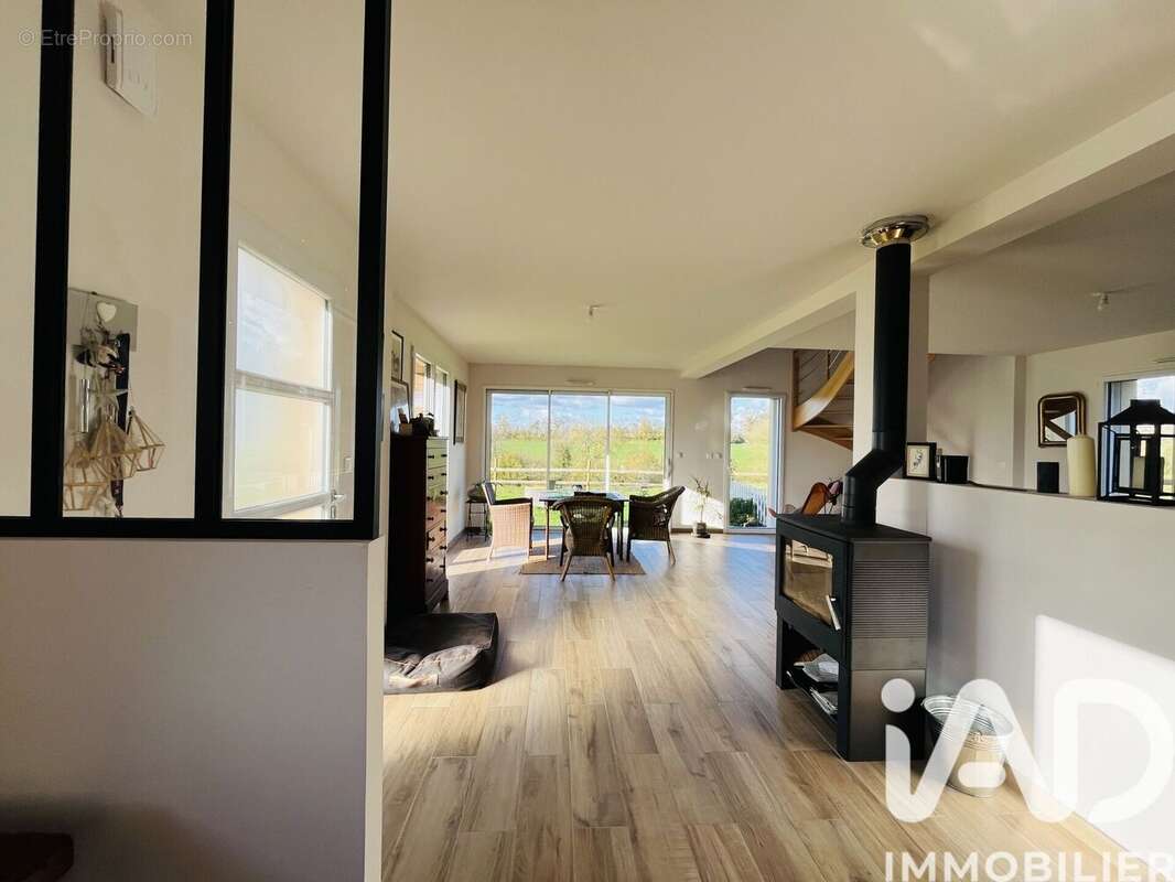 Photo 4 - Maison à SAINT-GILLES