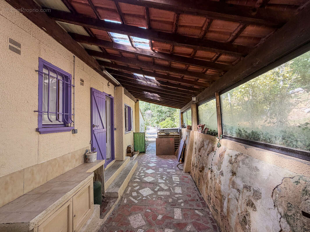 Maison T4 de 70 m2 avec terrain de 1 117 m2 - photo 6