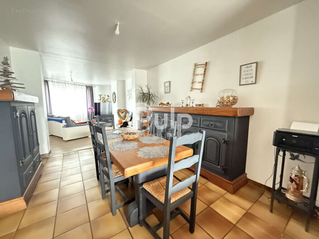 Maison à HENIN-BEAUMONT