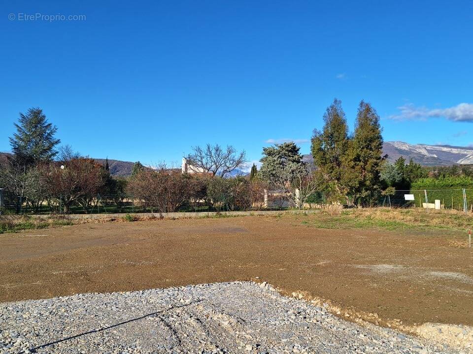 Terrain à AUBIGNOSC