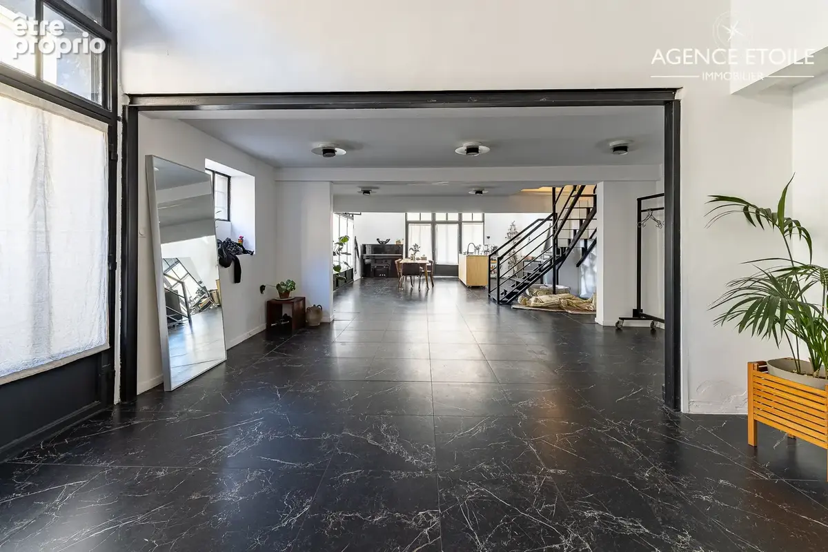 MARSEILLE13001 Loft de 134 m2 double affectation commerciale/bureau et habitation. - photo 11