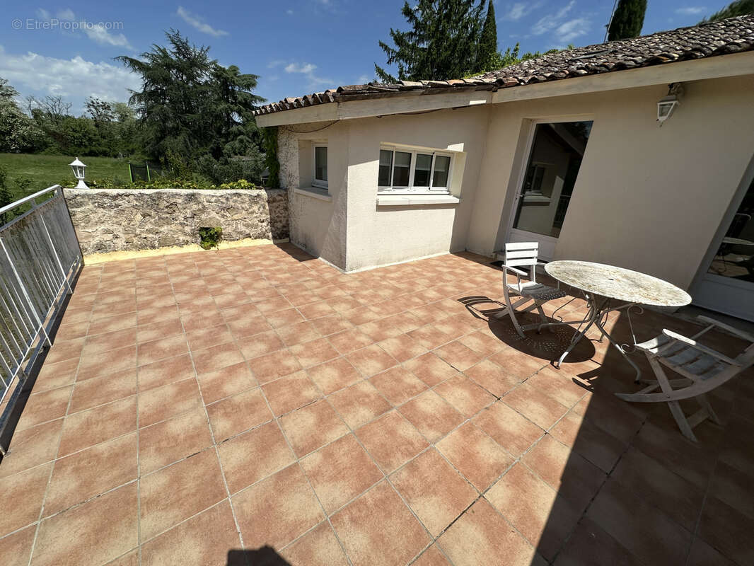 Maison à LAMOTHE-LANDERRON