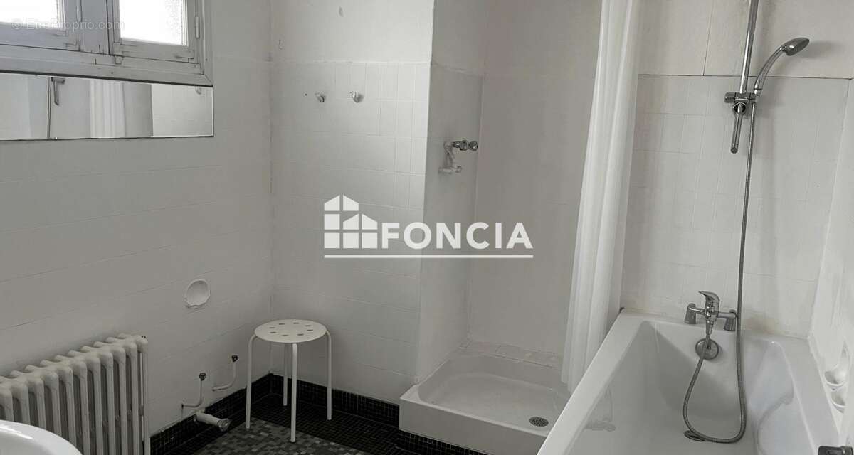 Maison à BONNIERES-SUR-SEINE