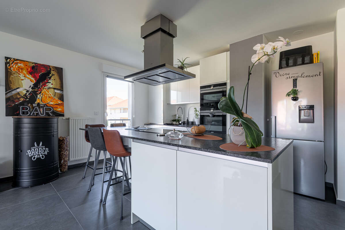 Appartement à POISY