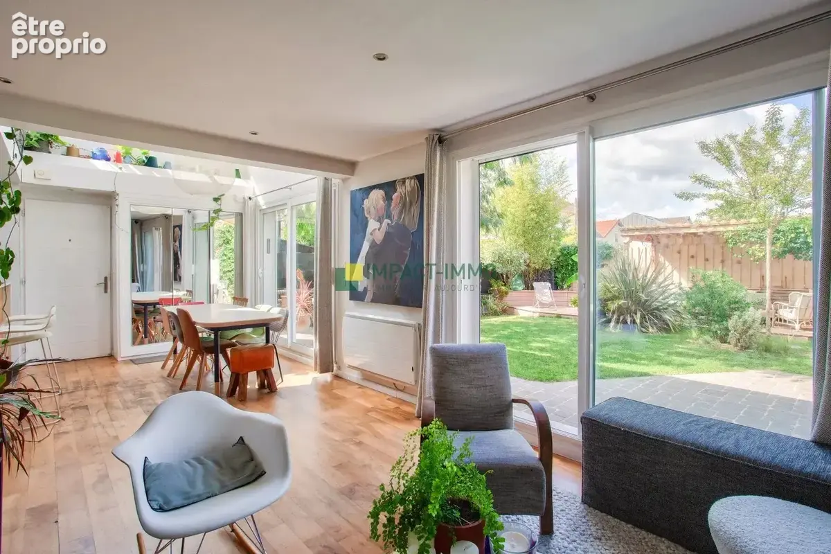 Maison familiale pleine de charme avec séjour de 37 m², jardin et pergola plein sud : un bien rare à Colombes ! - photo 7
