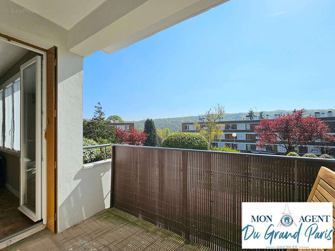 Appartement à JOUY-EN-JOSAS