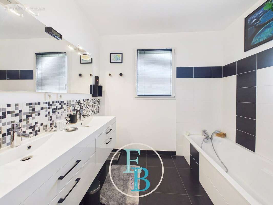 MAISON - T5 - 157,93m2 - photo 15