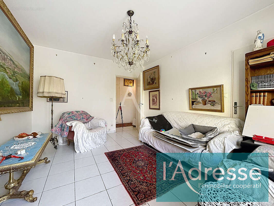 Appartement loué Metz - 75 m2 - 3 chambres - 2 balcons - Parking - photo 4