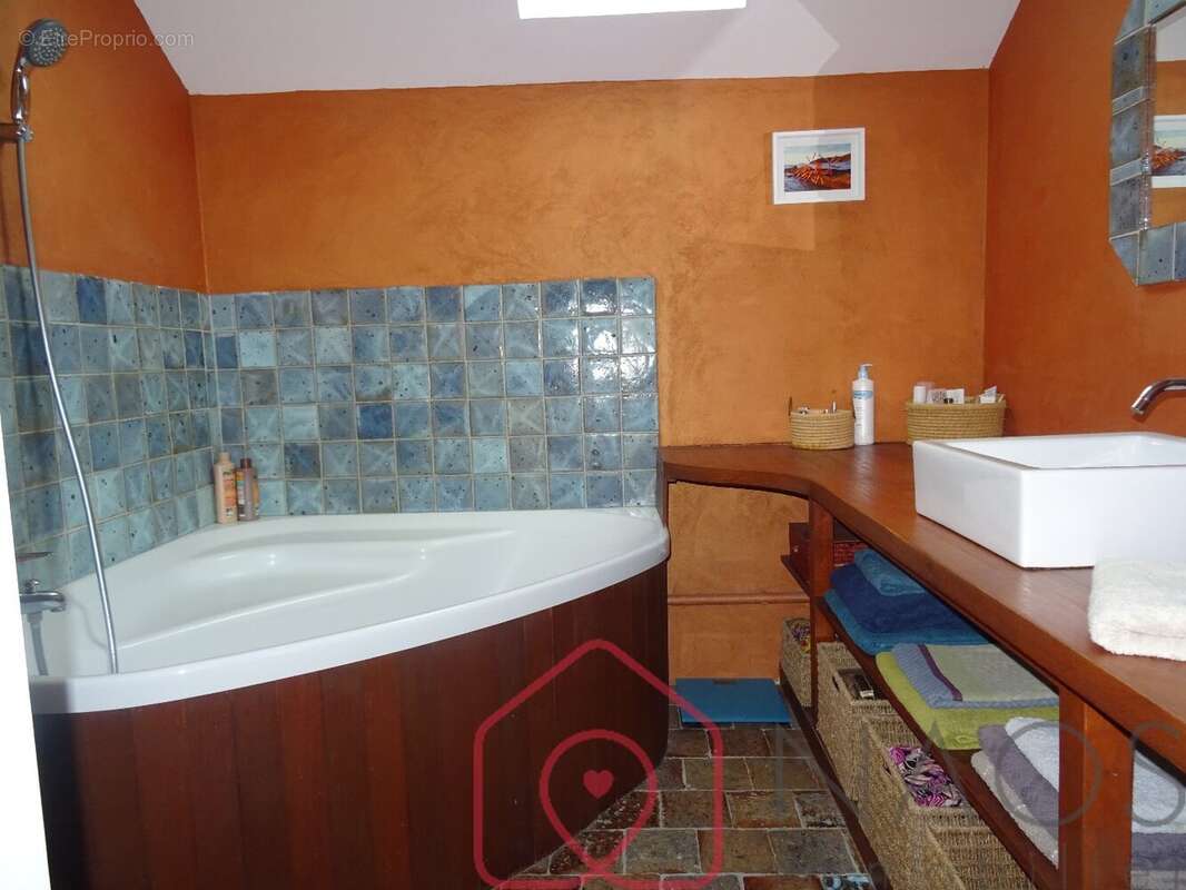 Maison à IVOY-LE-PRE