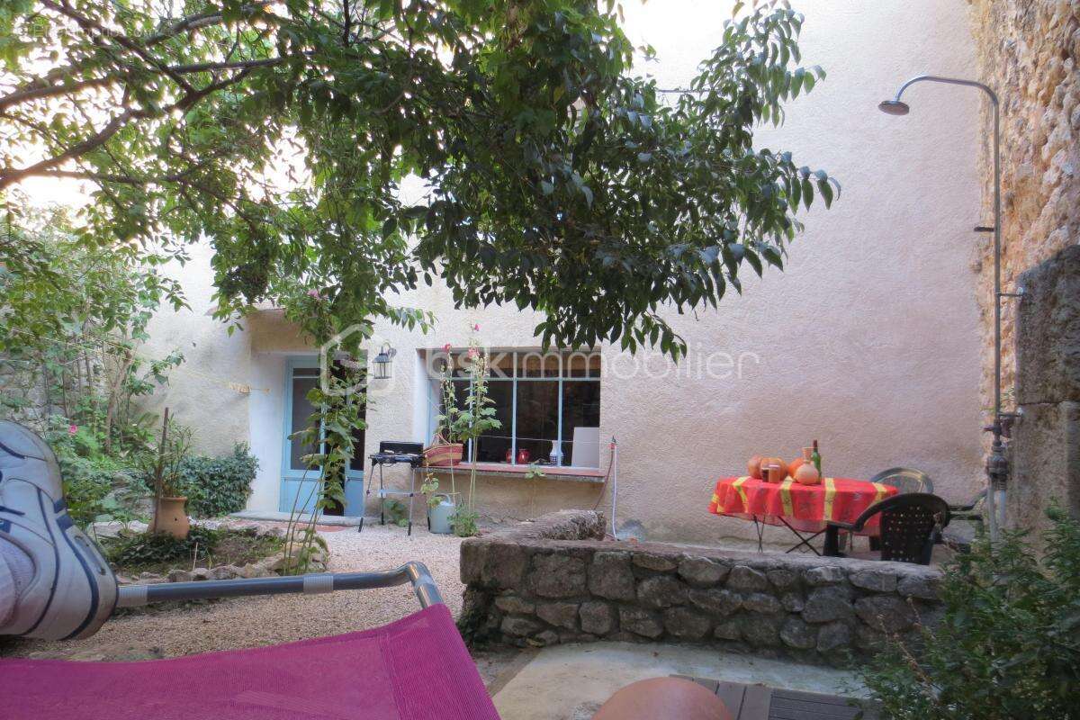 Maison à MOUSTIERS-SAINTE-MARIE