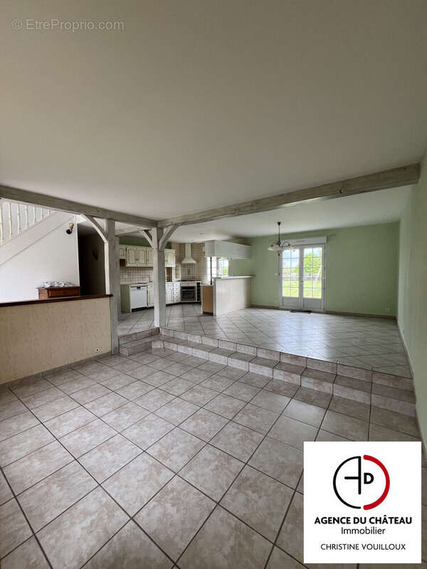 Maison à LES BORDES