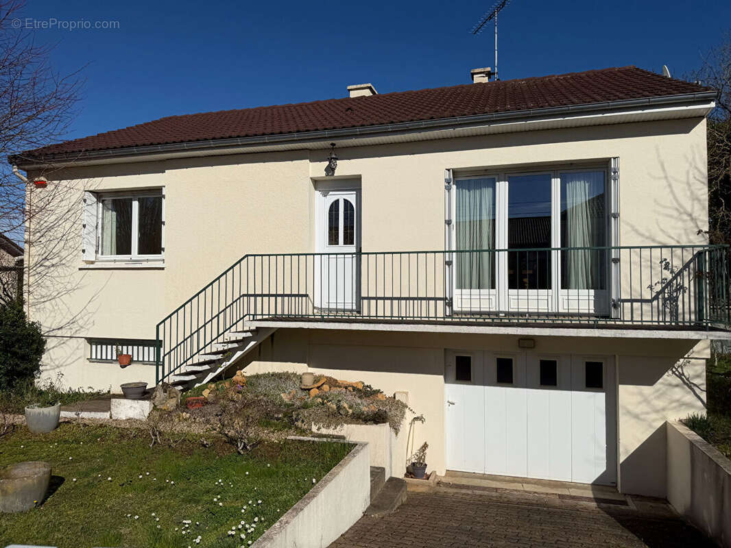 Maison à SAINT-BENOIT